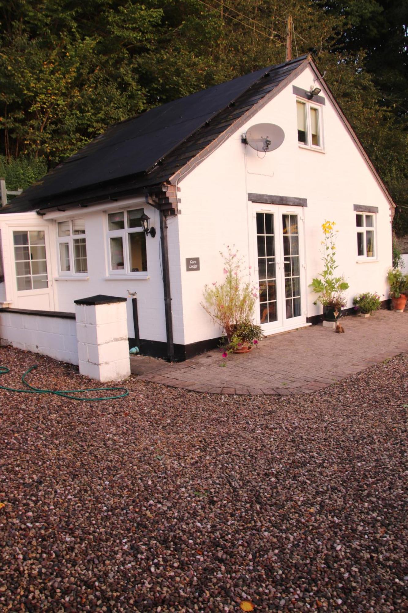 Garn Lodge นิวทาวน์ ภายนอก รูปภาพ