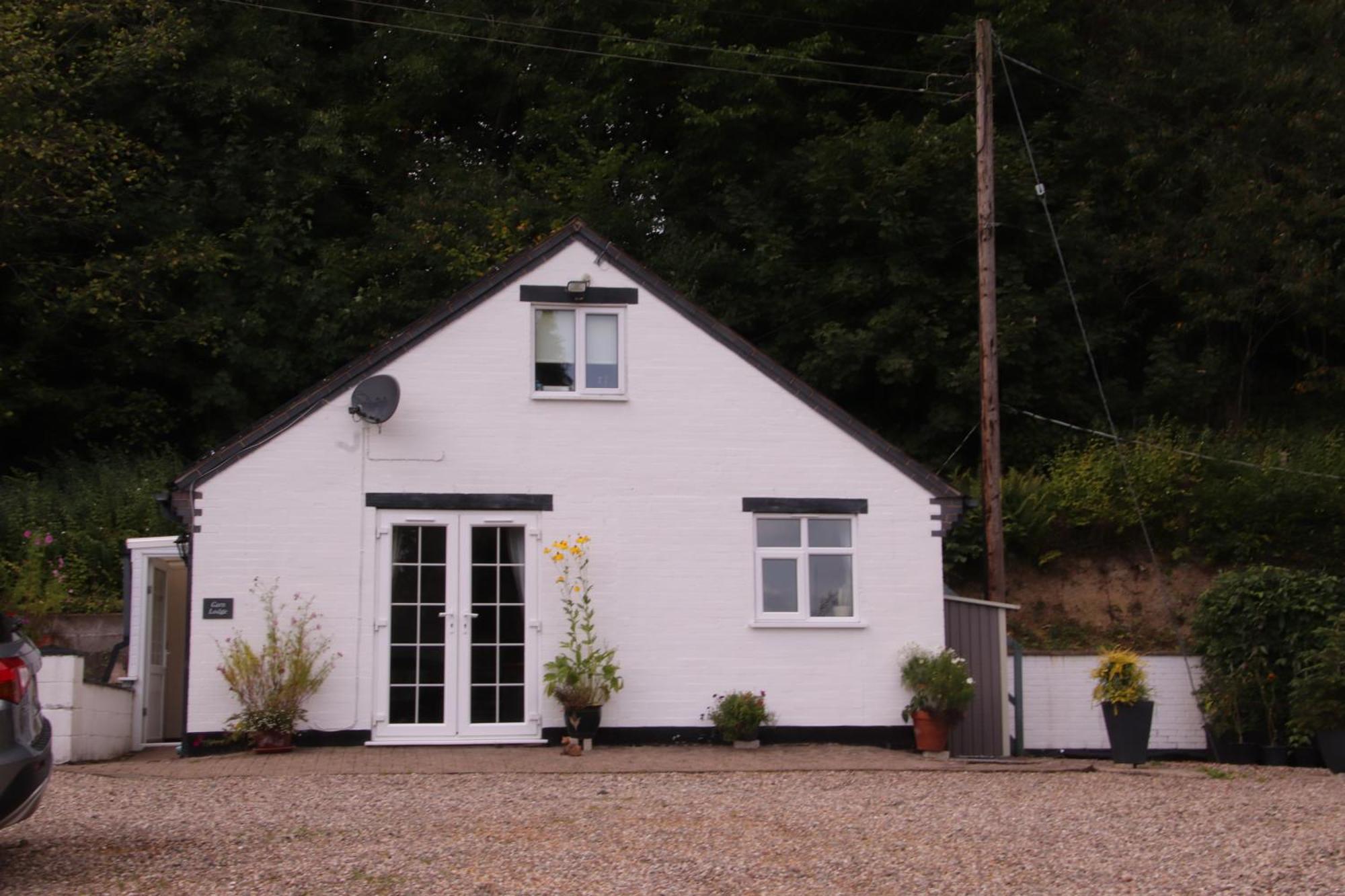 Garn Lodge นิวทาวน์ ภายนอก รูปภาพ