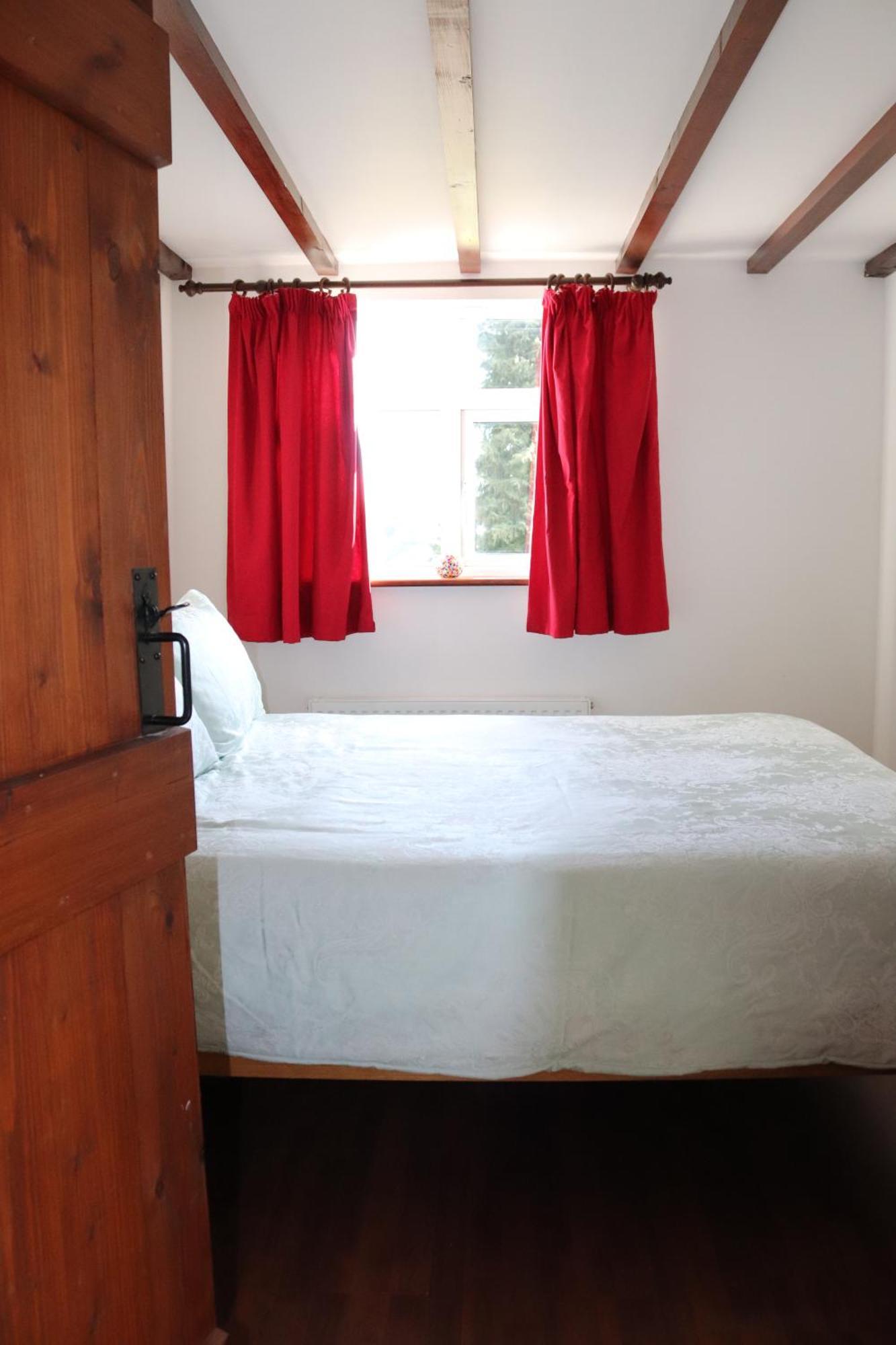Garn Lodge นิวทาวน์ ภายนอก รูปภาพ
